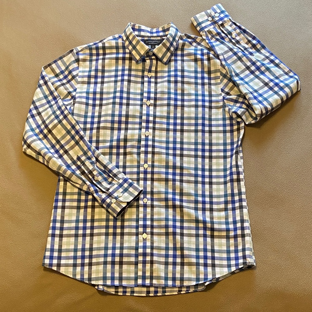 Banana Republic Dress Shirt. Men's Large.